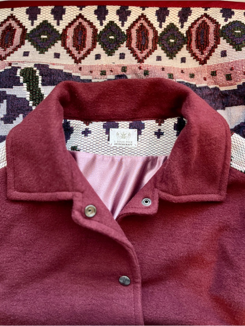 Galloping horses chore coat, reworked woven blanket, ladies' size L-2XL - Picture 6 of 16